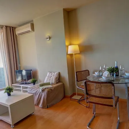 La Gioia 3 By Hello Homes סיטגס
